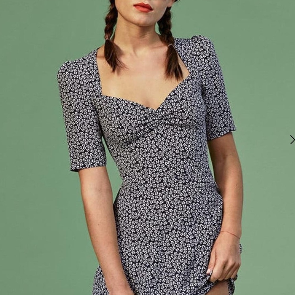Reformation Esme midi dress navy blue dogwood floral - size 6